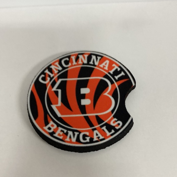 Cincinnati Bengals License Plate With Cup Holder Inserts - Picture 7 of 7
